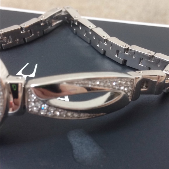 NWOT! BULOVA Swarovski Bangle Bracelet MOP Watch main image 6